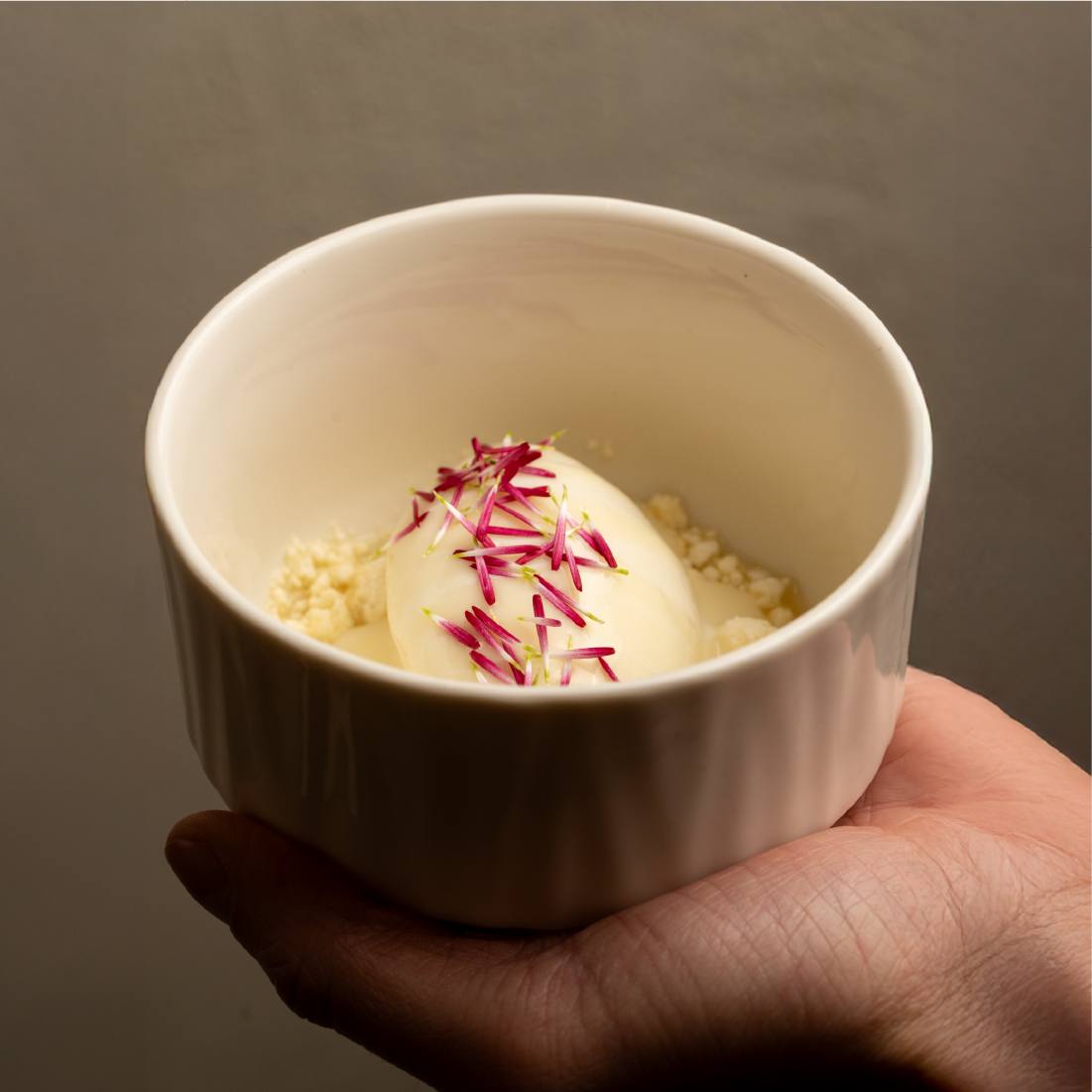 Jerusalem-artichoke ice cream
